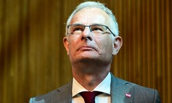 Die stark steigenden Schulden der Länder und Gemeinden werden für Finanzminister Marterbauer zum ...