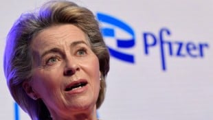 Im Rechtsstreit um Textnachrichten an einen Pharma-Konzernchef hat EU-Kommissionspräsidentin Ursula von der Leyen eine Niederlage kassiert. (Bild: AP/John Thys)