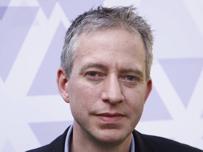 Peter Ruggenthaler, Jahrgang 1976, ist stellvertretender Leiter des Ludwig-Boltzmann-Instituts für Kriegsfolgenforschung Graz. Er studierte Geschichte und Slawistik in Graz und in St. Petersburg und forschte von 1998 bis 2022 mit dem Schwerpunkt Kalter Krieg in russischen Archiven.