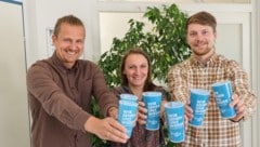 Der Grazathlon setzt auf Nachhaltigkeit (v. l.): Christopher Lindmayr (Leiter Abfallwirtschaftscontrolling), Elisabeth Pammer und Lorenz Neubauer (beide Company Code) (Bild: Jauschowetz Christian)