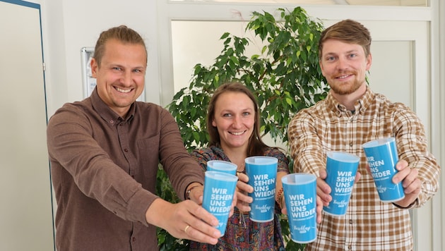 Der Grazathlon setzt auf Nachhaltigkeit (v. l.): Christopher Lindmayr (Leiter Abfallwirtschaftscontrolling), Elisabeth Pammer und Lorenz Neubauer (beide Company Code)