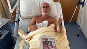 Otto Retzer nach der OP in Klagenfurt zur Krone: „Die Krankenschwestern können es gar nicht glauben, wer hier im Unfallkrankenhaus aller anruft. Von Uschi Glas über Ralph Siegel, bis zum Minister aus Deutschland.“ (Bild: Otto Retzer)