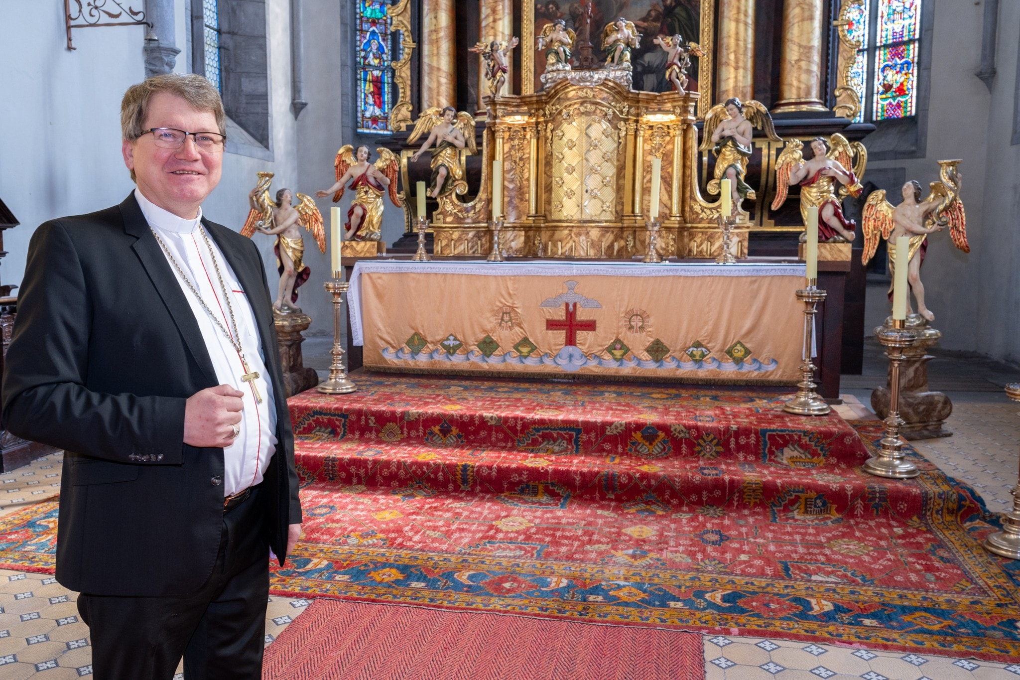 Propst Leszek Zagorowski in der Bartholomäus-Kirche. (Bild: Arbeiter Dieter) Propst Leszek Zagorowski in der Bartholomäus-Kirche. (Bild: Arbeiter Dieter)