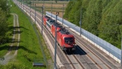 Die steirische Pendlerinitiative schlägt eine Stichlinie zwischen Graz und Klagenfurt vor, also eine grenzüberschreitende Ausdehnung der Tarifzonen. (Bild: ÖBB/Zenz)