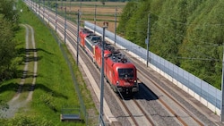 Die steirische Pendlerinitiative schlägt eine Stichlinie zwischen Graz und Klagenfurt vor, also ...