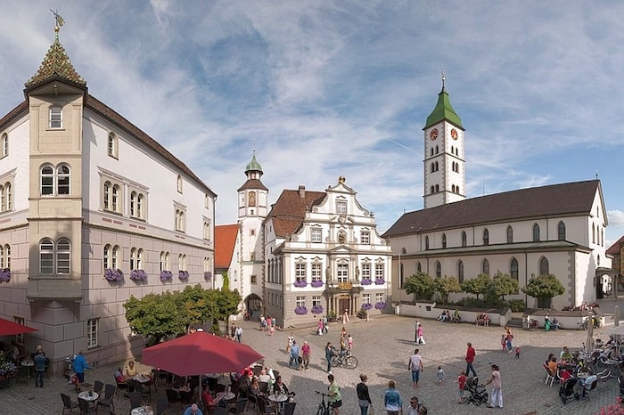 Wangen liegt nur 15 Autominuten von Bregenz entfernt und empfiehlt sich auch für einen kurzen Ausflug.