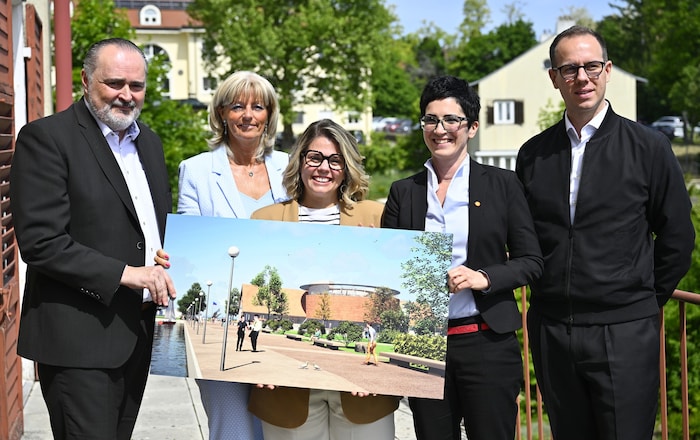 Präsentierten die Pläne: Landeshauptmann Hans Peter Doskozil, Neusiedls Bürgermeisterin Elisabeth Böhm, KBB-Geschäftsführerin Claudia Priber, LIB-Geschäftsführerin Jutta Benedek und Architekt. Ralph Steffek.