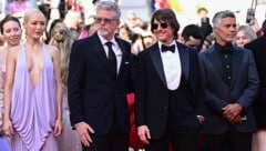 Tom Cruise mit seinem Team bei der „Mission: Impossible“-Premiere in Cannes.