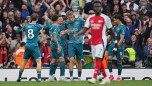 Dean Huijsen spielte in der laufenden Saison beim AFC Bournemouth groß auf. (Bild: AP/Kin Cheung)