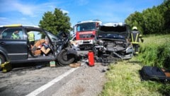 An beiden Fahrzeugen entstand Totalschaden