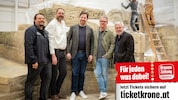 Intendant Daniel Serafin mit seinem Bühnenteam Günther Kittler, Stefan Gmainer, Momme Hinrichs und Christopher Winter. (Bild: Andreas HAfenscher)