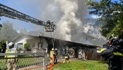 Durch den Brand kam es zu einer massiven Rauchentwicklung. (Bild: FF Ötztal-Bahnhof)