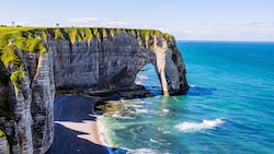 Die Felsen von Étretat in der Normandie.
