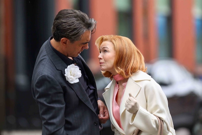 Renée Zellweger in einer Szene mit Bobby Cannavale