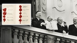 Außenminister Leopold Figl zeigt auf dem Balkon des Belvedere der jubelnden Menge den Staatsvertrag. (Bild: Votava / brandstaetter images / picturedesk.com; Austrian Archives / picturedesk.com; Krone KREATIV)