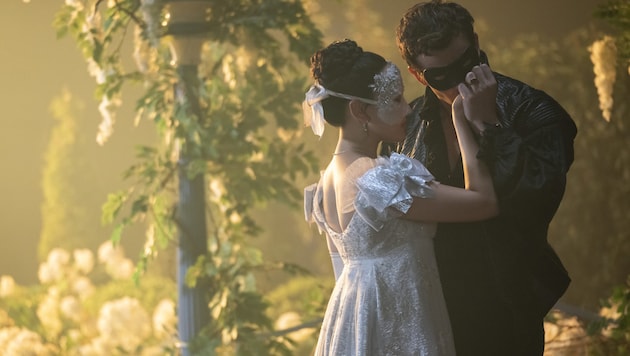 Staffel 4 von „Bridgerton“ wird 2026 auf Netflix gezeigt. Für die Fans der Serie gibt es aber noch eine weitere Überraschung: Auch Staffel 5 und 6 sind schon bestätigt!