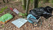 Der Unrat wurde einfach im Wald abgelegt.
