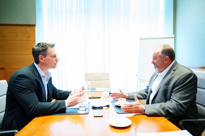 Breedlove im Gespräch mit „Krone“-Redakteur Paul Tikal