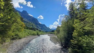 Das Klostertal: von der Alfenz durchflossen, von schroffen Bergen umringt.