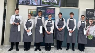 Die Schüler der 4 AT stellten ihr Können beim Prüfungsessen unter Beweis.