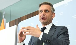 Wirtschaftsminister Wolfgang Hattmannsdorfer