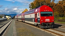Einst Dampfzüge, aktuell noch Dieselgarnituren und bald mit Strom unterwegs: Die „Flotte“ der ...