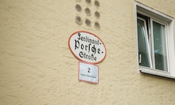 So sahen die Straßenschilder kurzzeitig aus