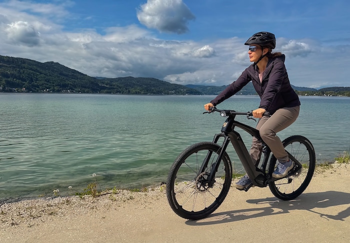... und rund um den Wörthersee konnte die „Radkrone“ das neue Porsche-E-Bike testen. 
