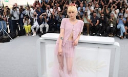 Kristen Stewart stellte in Cannes ihr Regiedebüt „The Chronology of Water“ vor. 