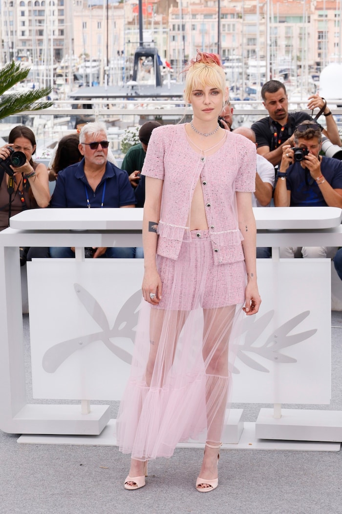 Der rosarote Look der Schauspielerin stammte von Chanel.