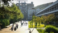 Die JKU Linz zählt rund 25.000 Studentinnen und Studenten. (Bild: Wenzel Markus)