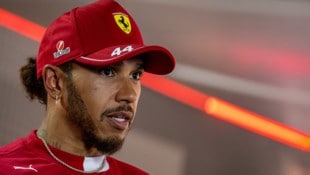 Lewis Hamilton macht sich Sorgen um seinen Hund Roscoe. (Bild: AFP/APA/Andrej ISAKOVIC)