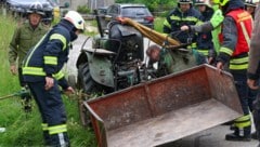 Unter diesem „15er Steyrer“ wurde der Landwirt eingeklemmt und erdrückt (Bild: Matthias Lauber/laumat.at)