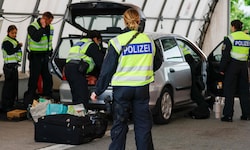 Kampf gegen illegale Migration: Lokalaugenschein beim deutsch-österreichischen Grenzübergang ...