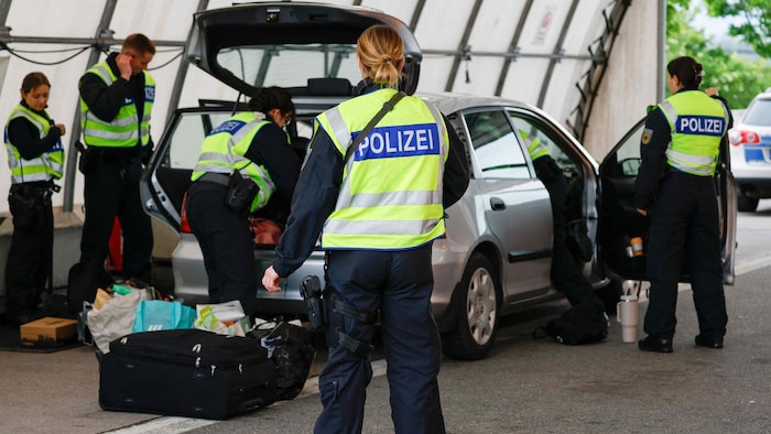 Kampf gegen illegale Migration: Lokalaugenschein beim deutsch-österreichischen Grenzübergang Kiefersfelden. 