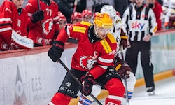 Michi Raffl muss bei Salzburg nur noch zum Medizin-Check.