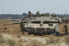 Die israelische Regierung verkündete eine neue Großoffensive. (Bild: AP/Ariel Schalit)
