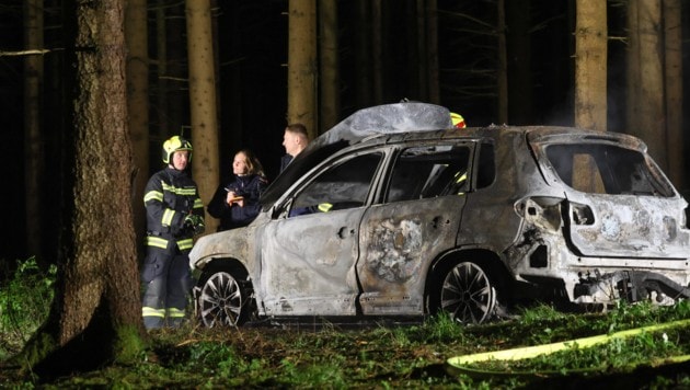 Der Tiguan brannte völlig aus. (Bild: Matthias Lauber/laumat.at)