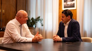 Mit Bundeskanzler Christian Stocker ist Christoph Zarits befreundet. 