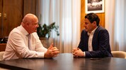 Mit Bundeskanzler Christian Stocker ist Christoph Zarits befreundet. 