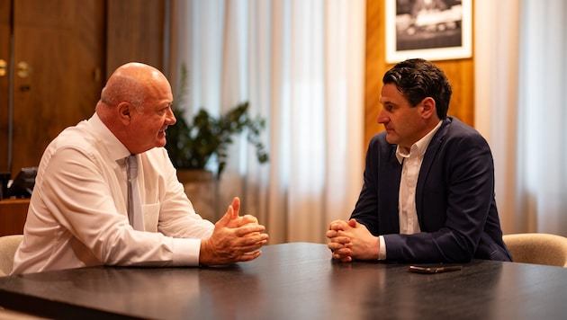 Mit Bundeskanzler Christian Stocker ist Christoph Zarits befreundet. 