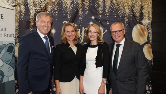 Jauk mit Lebensgefährtin Kathrin sowie Klaus Herrmann und Ehefrau Karin. (Bild: Jauschowetz Christian)