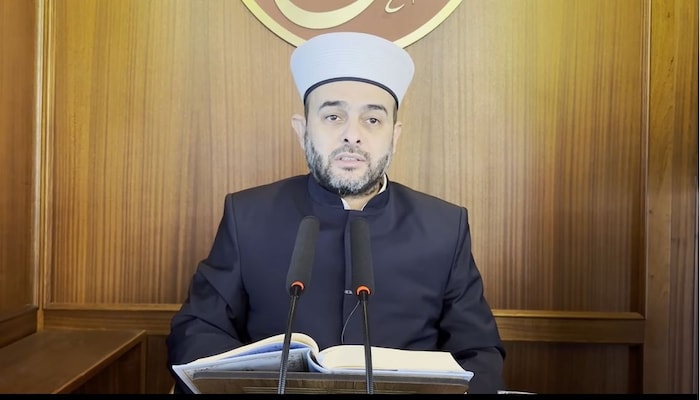 Halil Konakcı gilt als Social-Media-Superstar der Diyanet und fiel mehrmals durch antisemitische Hetze auf.