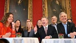 Begeisterung am Wahlabend bei der Wiener SPÖ rund um Bürgermeister Michael Ludwig. Aktuell wird ...