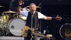 Bruce Springsteen im Vorjahr während eines Konzerts im Wembley Stadium (Bild: Viennareport)