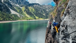 Klettersteige werden immer beliebter und bieten ein tolles Erlebnis in der Bergwelt. (Bild: Wallner Hannes)
