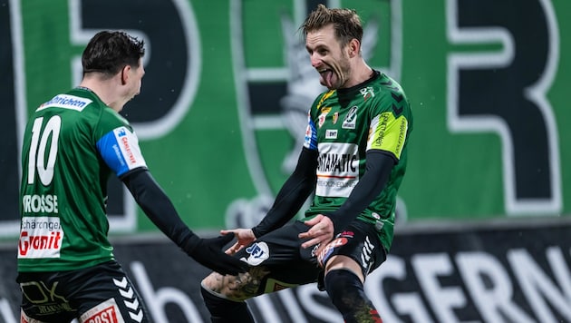 Michi Sollbauer bejubelt den zweiten Aufstieg in seiner Karriere.