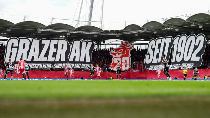 Die Fans bewiesen vorm Ankick bereits ihre Tauglichkeit für die Bundesliga.