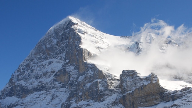 Am Samstagnachmittag sind zwei Skitourengeher bei einem Lawinenabgang am Schweizer Eiger ums Leben gekommen (Symbolbild).