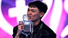 JJ hat Österreich den Sieg im Eurovision Song Contest geholt und darf sich über zahlreiche Glückwünsche freuen. (Bild: AFP/FABRICE COFFRINI)
